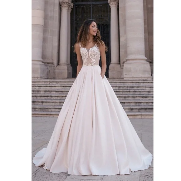 knee length dresses for ladies Peach Floral Bohemian Lace A-Line Wedding Dress Vintage Romantic Tulle –  DorrisDress main image 0